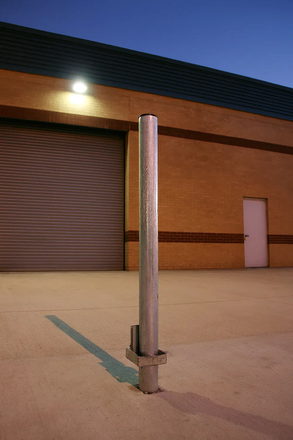 Lift-Out Security Posts