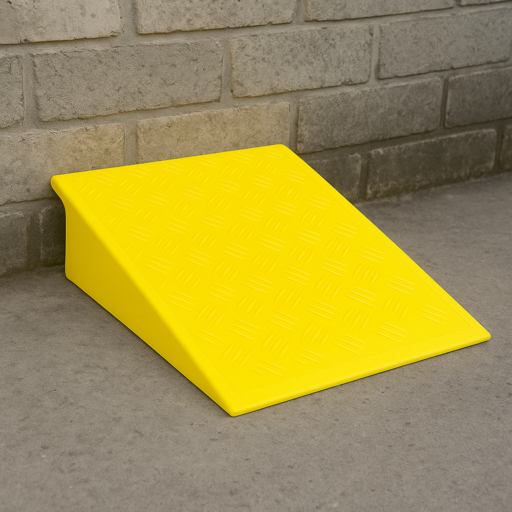Heavy-Duty Kerb Hopper Ramp – Safe & Easy Vehicle and Equipment Access Over Pavements and Kerbs