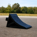 Heavy-Duty Rubber Truck Wheel Chock – Anti-Slip Tyre Wedge with Grip Handle for HGVs, Trailers & Vans