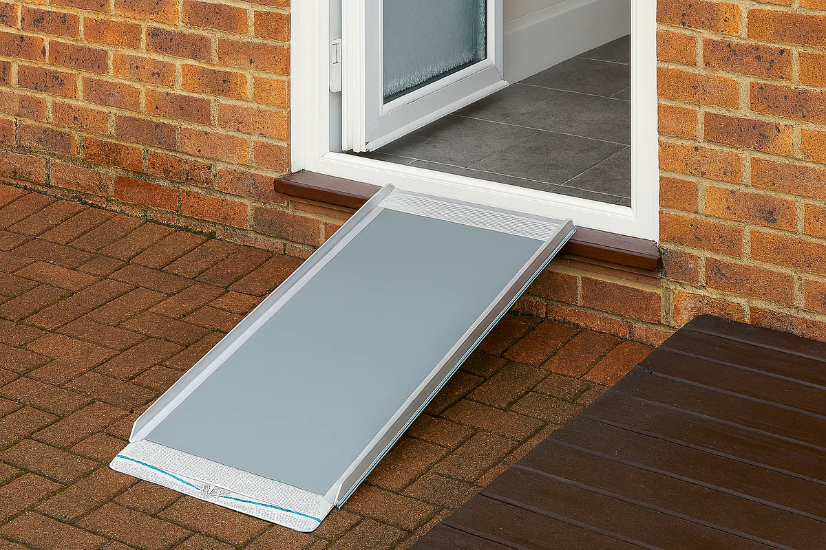 VeltoRamp Broadfold Series – Compact Aluminium Wheelchair Ramp (5 ft to 8 ft)