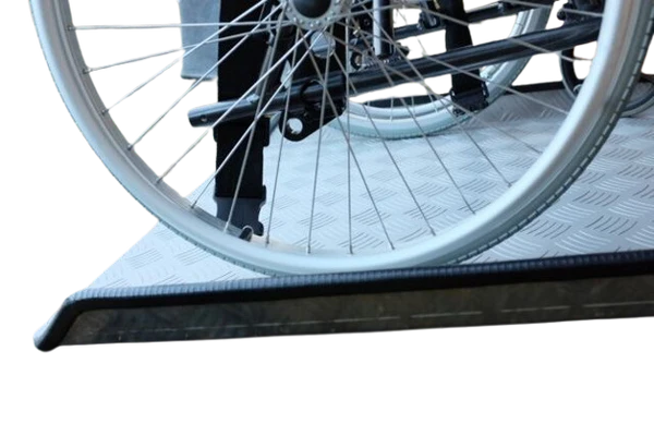 Adjustable Threshold Ramp – 2ft to 8ft for Smooth Entry and Mobility