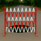 Heavy-Duty Extendable Trellis Safety Barrier – Up to 4 m | Steel with Red/White Reflective Finish