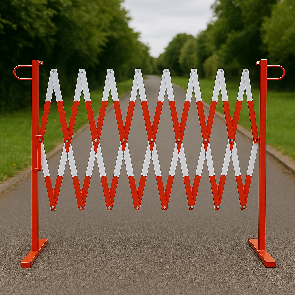 Heavy-Duty Extendable Trellis Safety Barrier – Up to 4 m | Steel with Red/White Reflective Finish